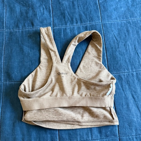 Quince V-Neck Cropped Tank Sport bra Size XS - Picture 4 of 7